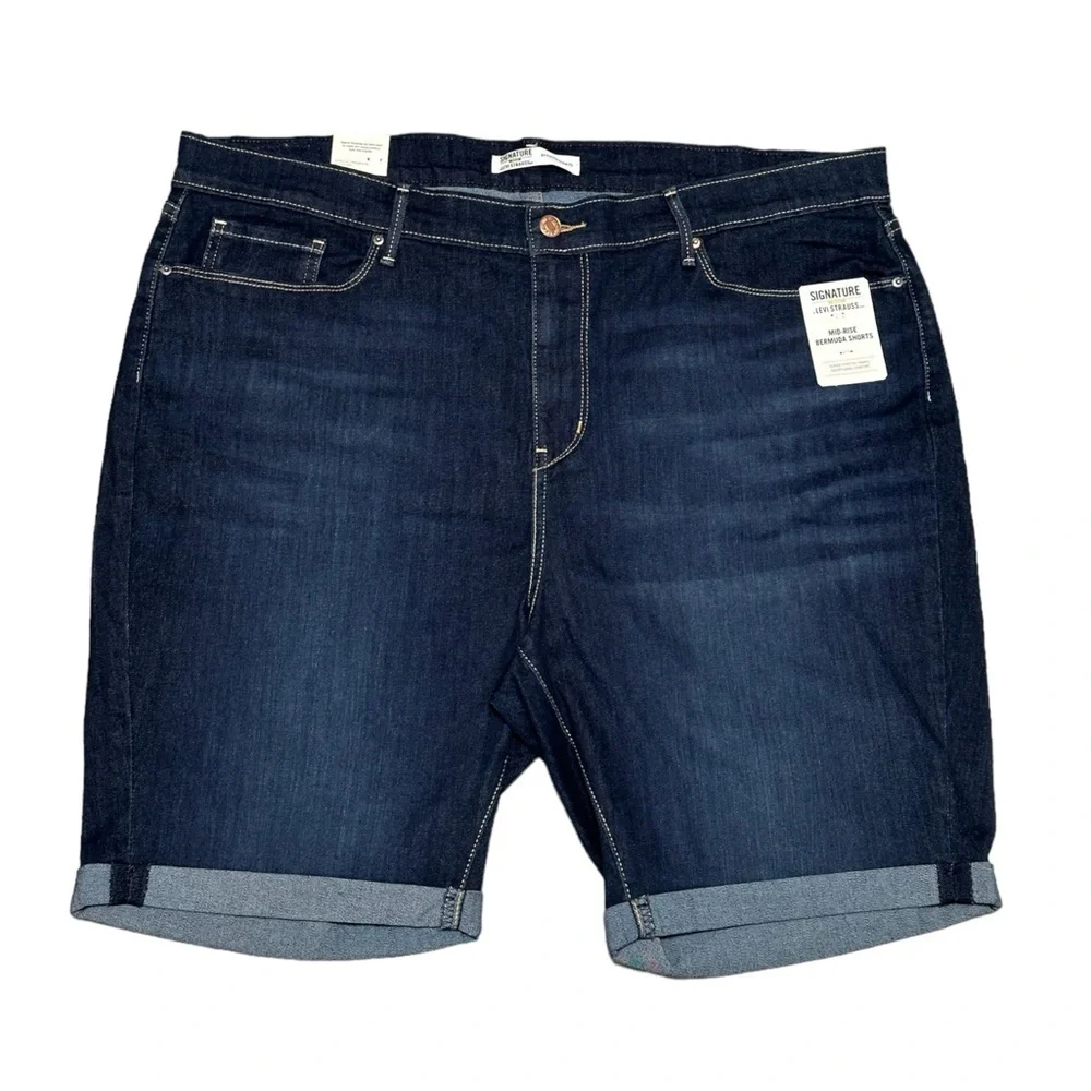 Women’s Levi’s 22 W36 XXL Navy Blue Denim Jeans Shorts Bermuda Rolled Stretch